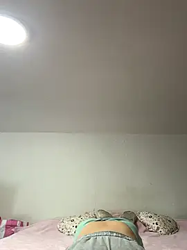mommyxxmilkerxx webcam