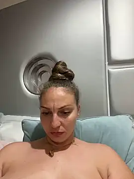 Crystal_Vibe webcam