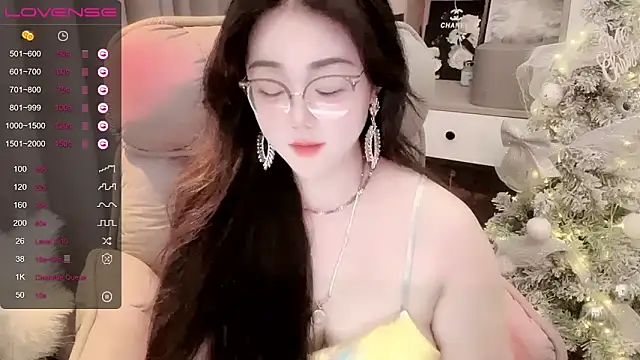 Monica-888 webcam