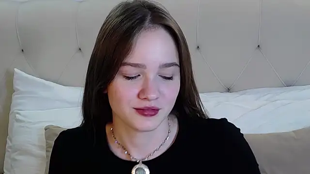 xxx chatroom MichelleRoux