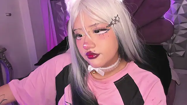 toky_doll webcam