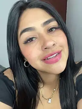 Charlotte_cutee18 webcam