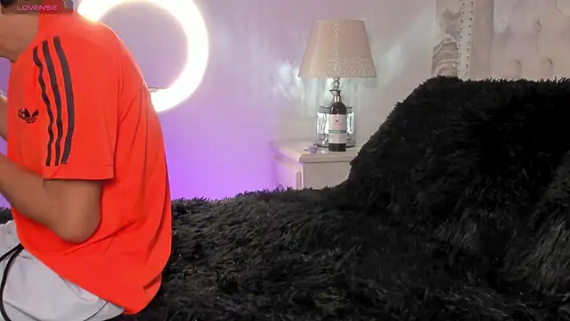 Kev_jenner webcam