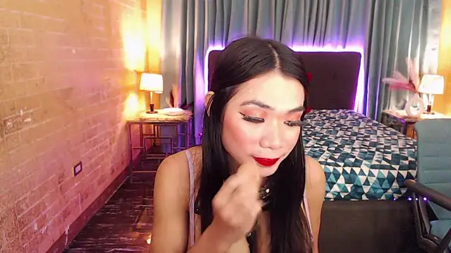 adult webcam HorseCockJamieTS