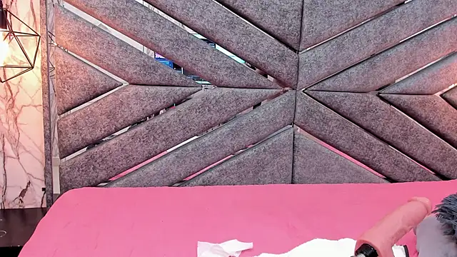 SASHA_BROWNIE__ webcam