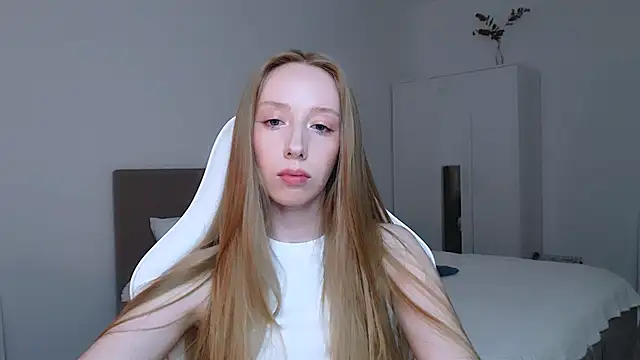 Luna_insniity webcam