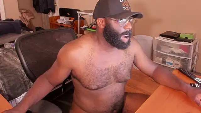 MrChuckDailyXXX webcam