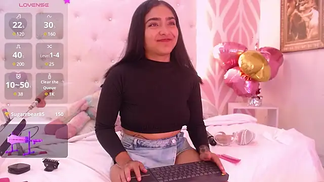 HelenaSwani webcam