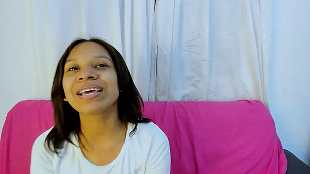 Fernanda_brown18 webcam