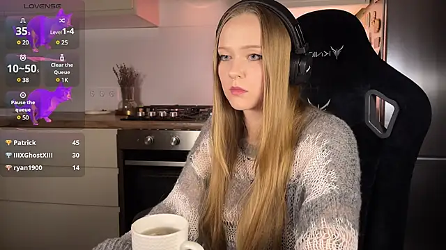 aaliceonthemoon webcam