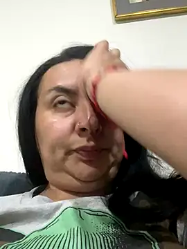 Abril_Luv webcam
