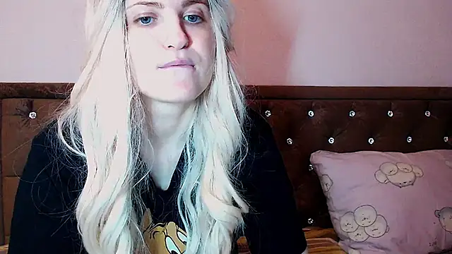 Sara4uu webcam