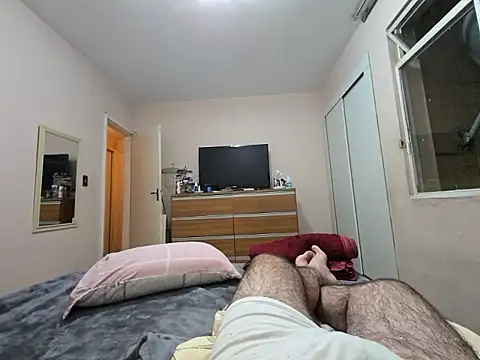 MysterBearMG webcam