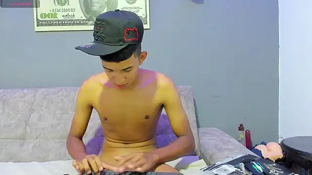 Angel_Lamberth webcam