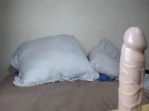 KinkyJ_ webcam