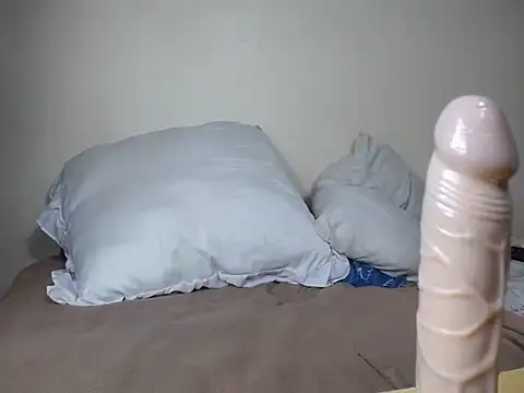 KinkyJ_ webcam