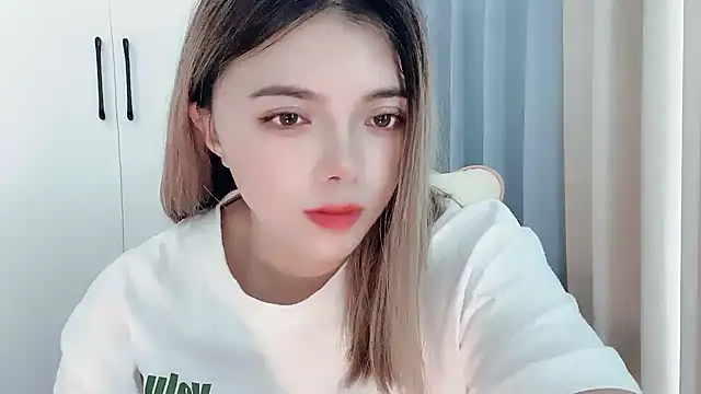 Eloise131499 webcam