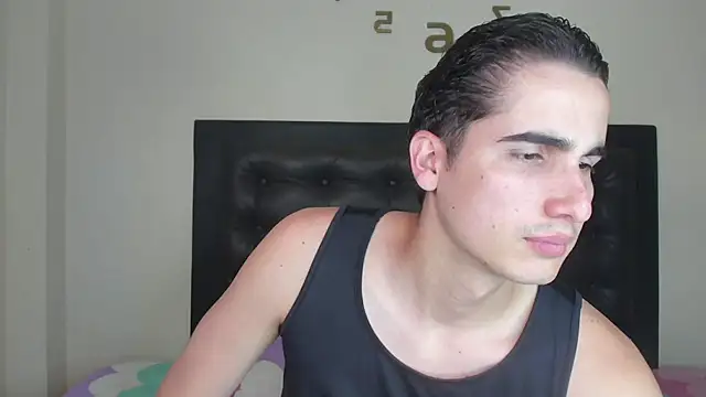 Ryan_Levi_ webcam