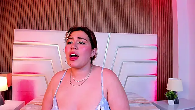 AdelaTaylor webcam