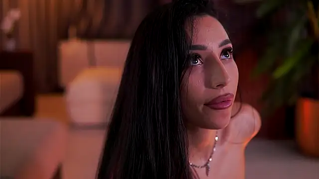 Discover GinaValentinna from StripChat