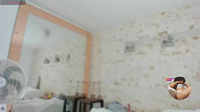 pamela_west webcam
