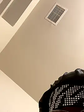 Webcam Model (DamnBubbles)  is live.Free join now!