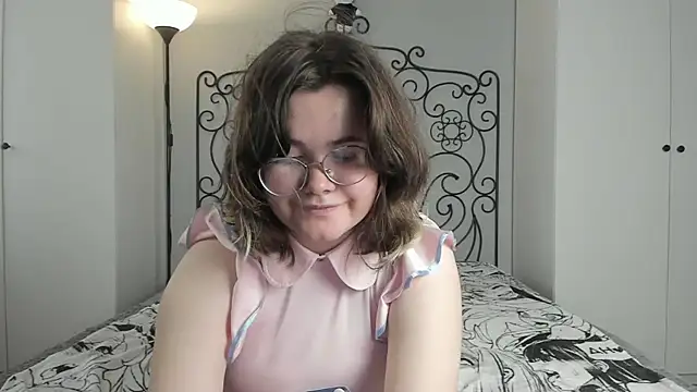  Alice_smile_for_me chat room