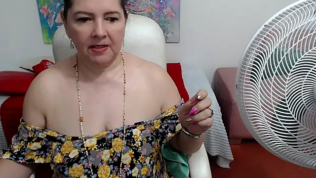 hidden sex webcam Leonela 69