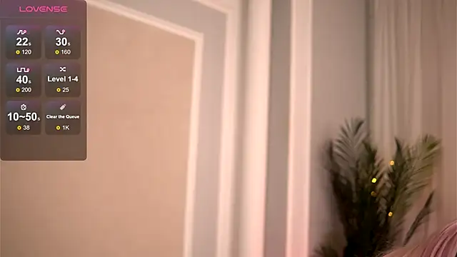 SarahRaynex webcam