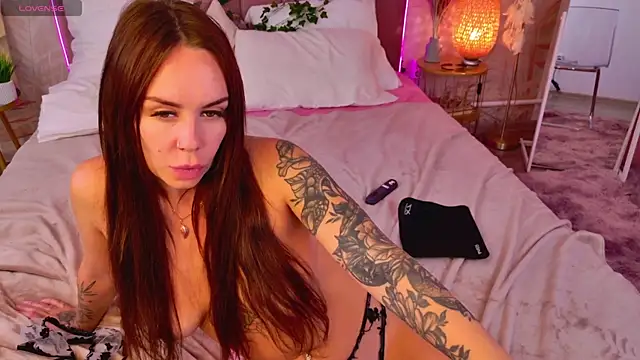 AnitaVensley webcam
