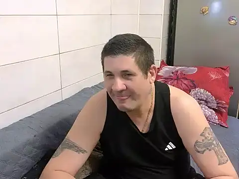SpartacusDaddy48 webcam
