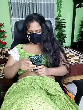 Idhika-Paul webcam