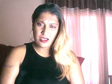 eroticbeauty37 webcam