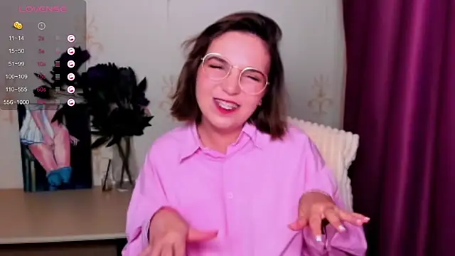 KindHazelHere_ webcam