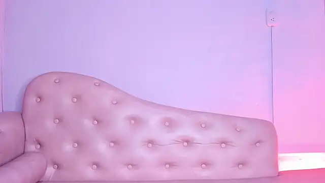 Dulce_Pettit webcam