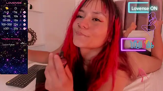 Miiaa_jones webcam