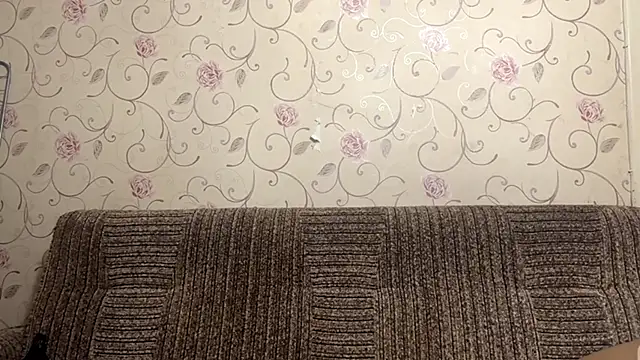 AshleyClose webcam