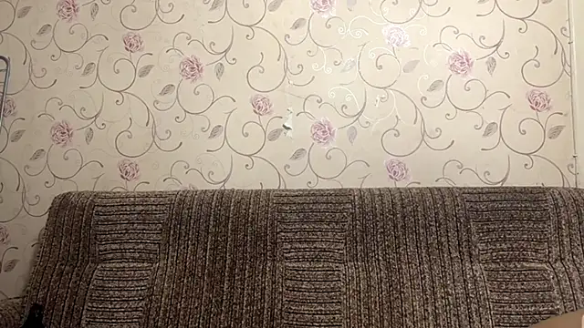 AshleyClose webcam