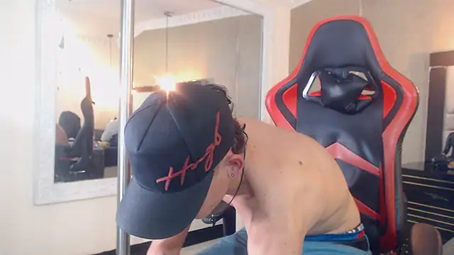 MikeBeneflek webcam