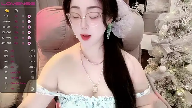 Monica-888 webcam