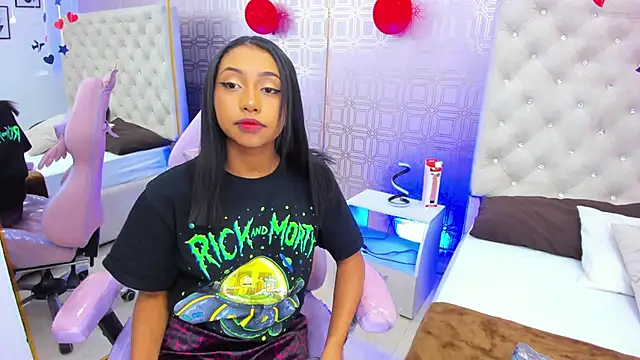 Becca_Grims webcam
