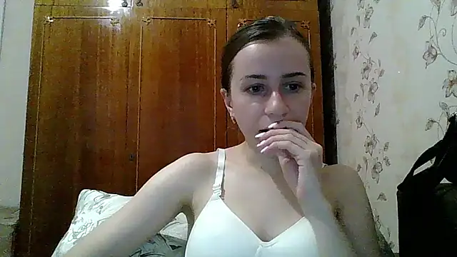 Tasia_uci webcam