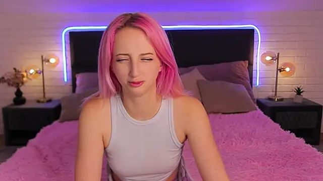 Selena_Lily webcam