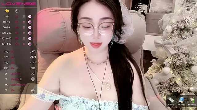 Monica-888 webcam