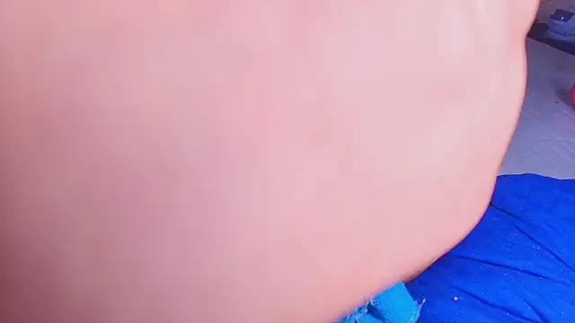 violett_lo webcam