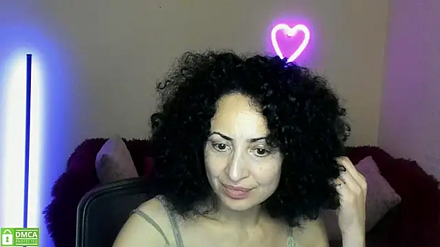 Arianasweety23 webcam