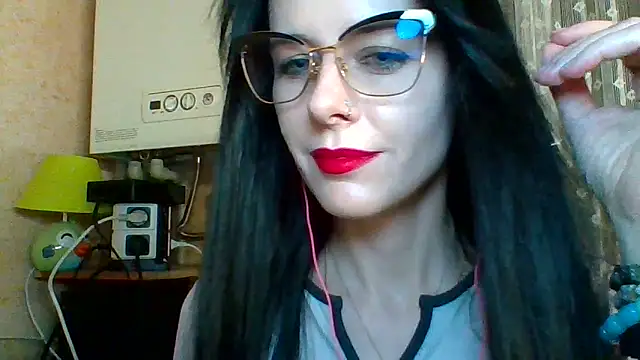 LuminousLady webcam