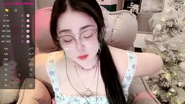 Monica-888 webcam