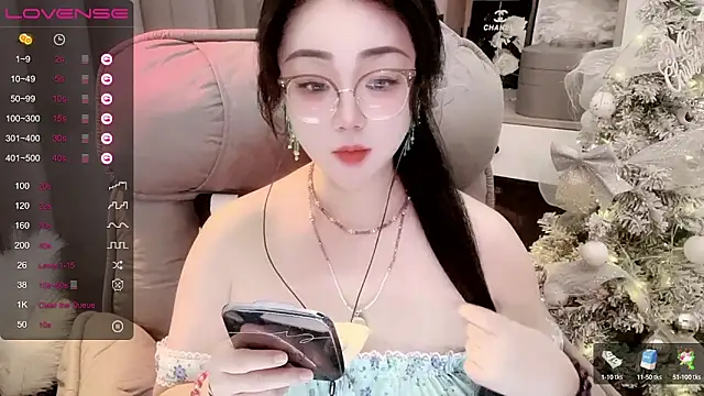 Monica-888 webcam