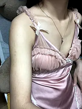 Mina048 webcam